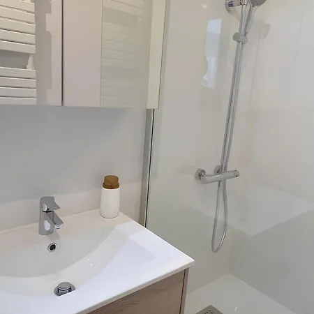Apartamento Proche Chu - 4 Couchages - Parking Gratuit - Local Velo Amiens Exterior foto
