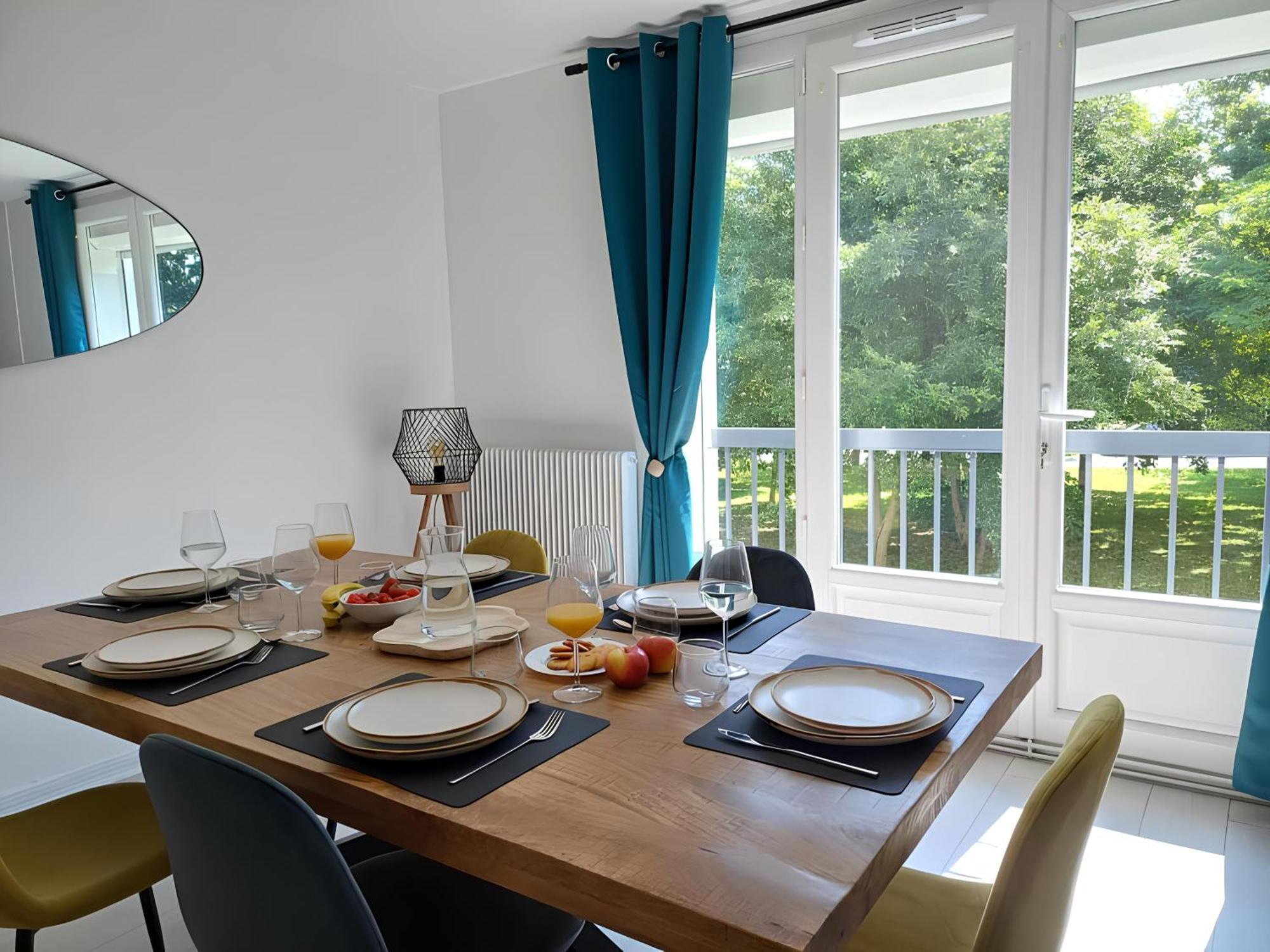 Proche Chu - 4 Couchages - Parking Gratuit - Local Velo Apartment Amiens