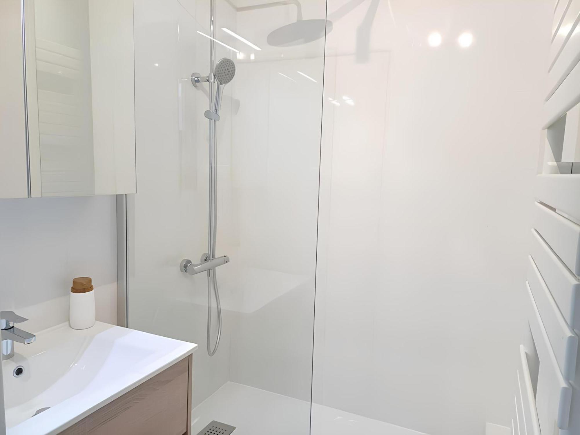Proche Chu - 4 Couchages - Parking Gratuit - Local Velo Apartment Amiens