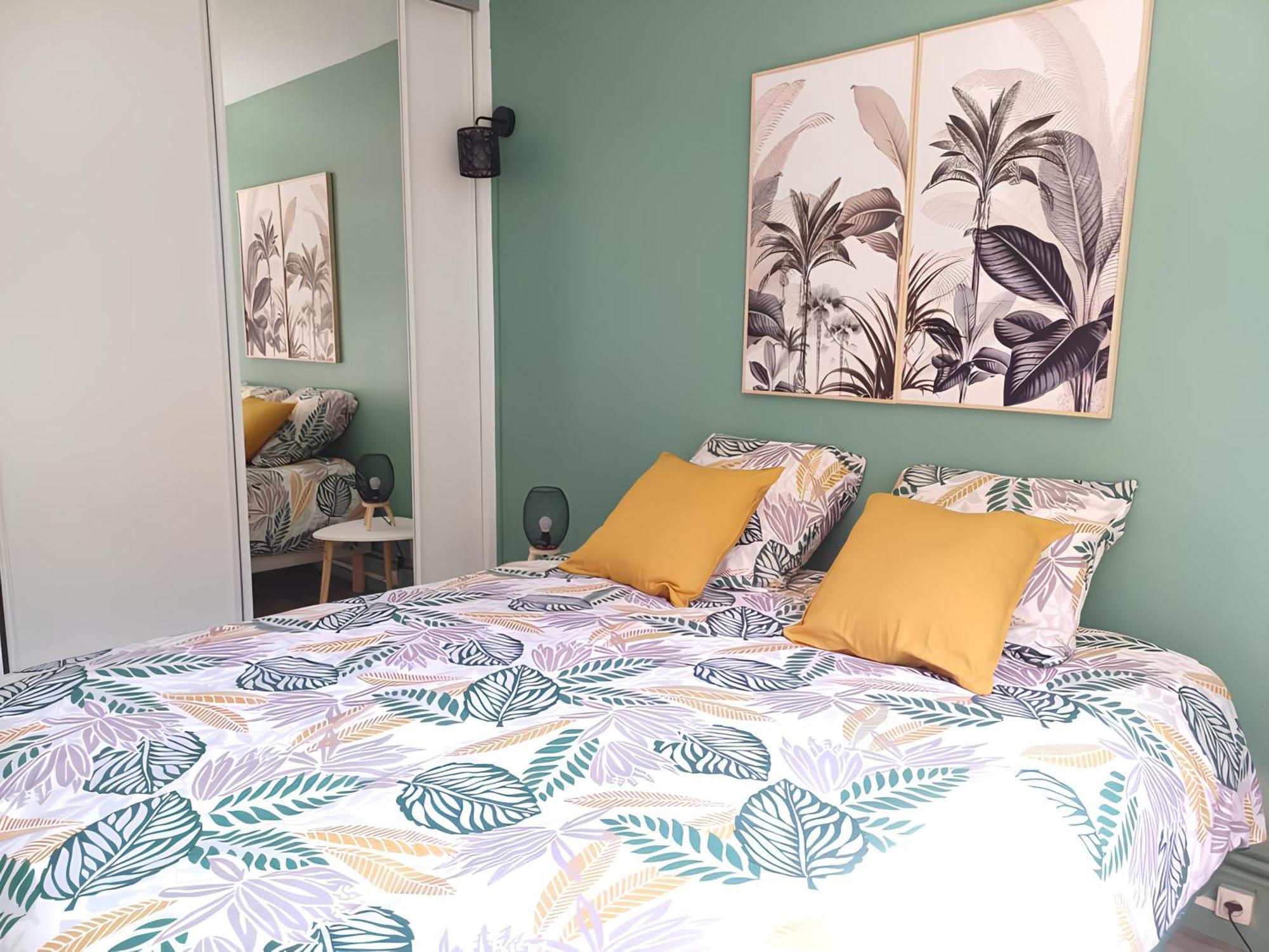 Proche Chu - 4 Couchages - Parking Gratuit - Local Velo *