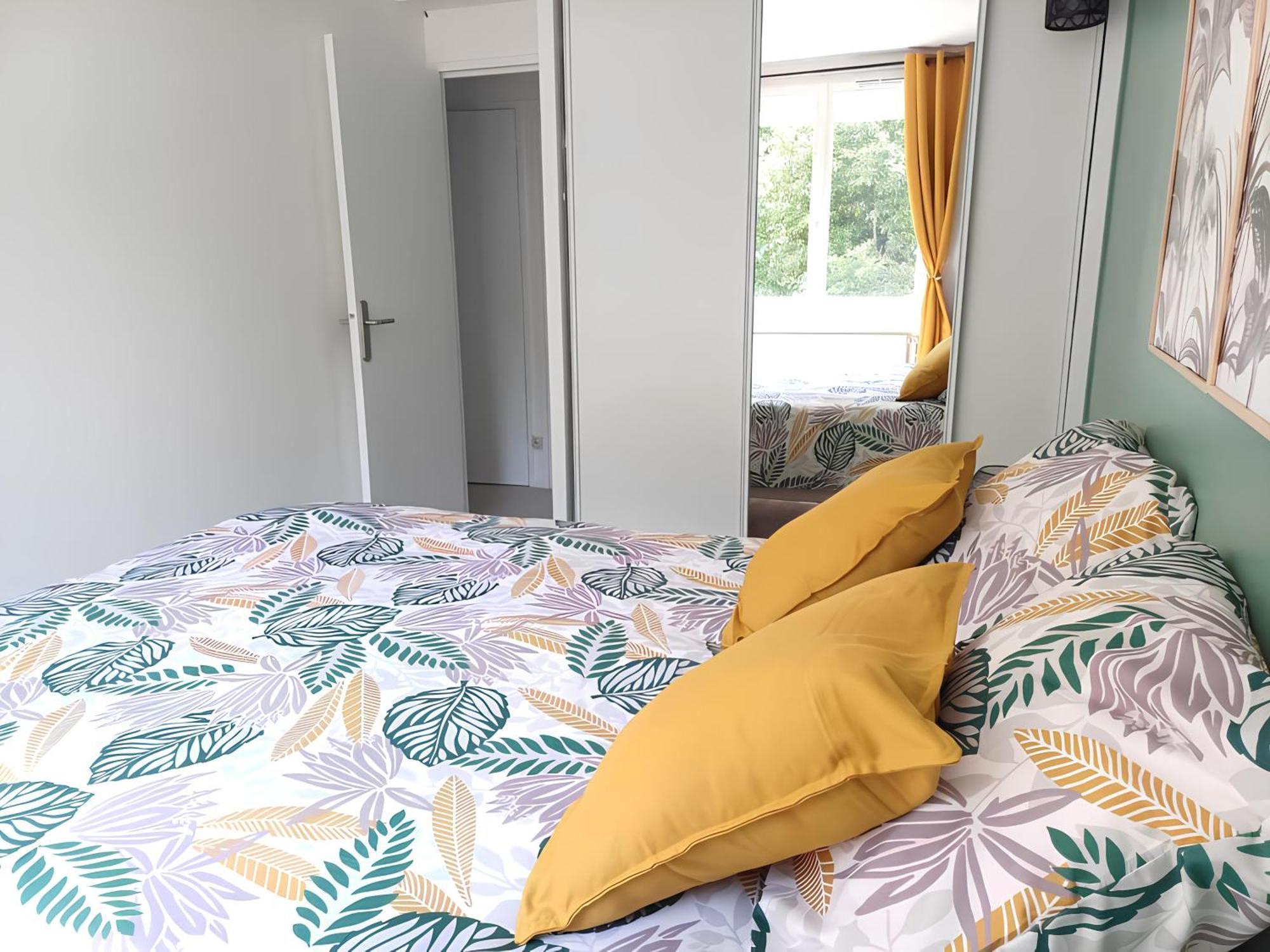 Proche Chu - 4 Couchages - Parking Gratuit - Local Velo Amiens